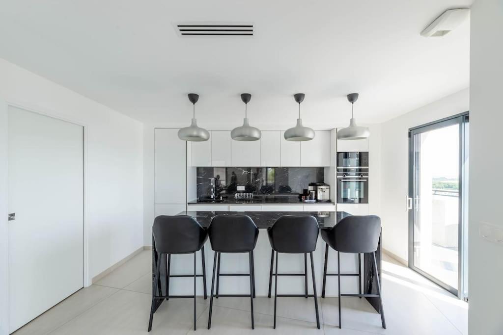 Luxe Piscine Vue Grenay